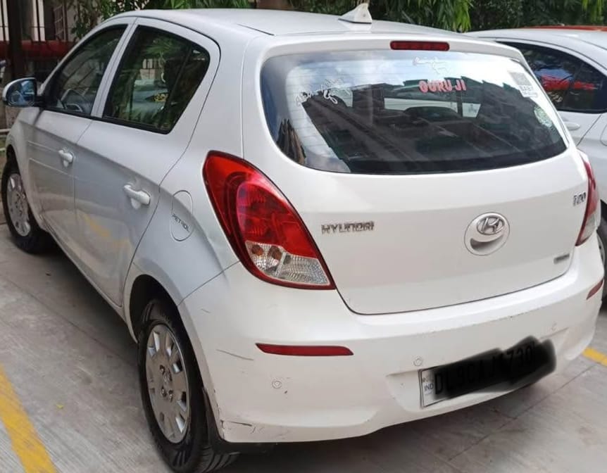 Hyundai I20(2012-2014) Sportz 1.4 Crdi